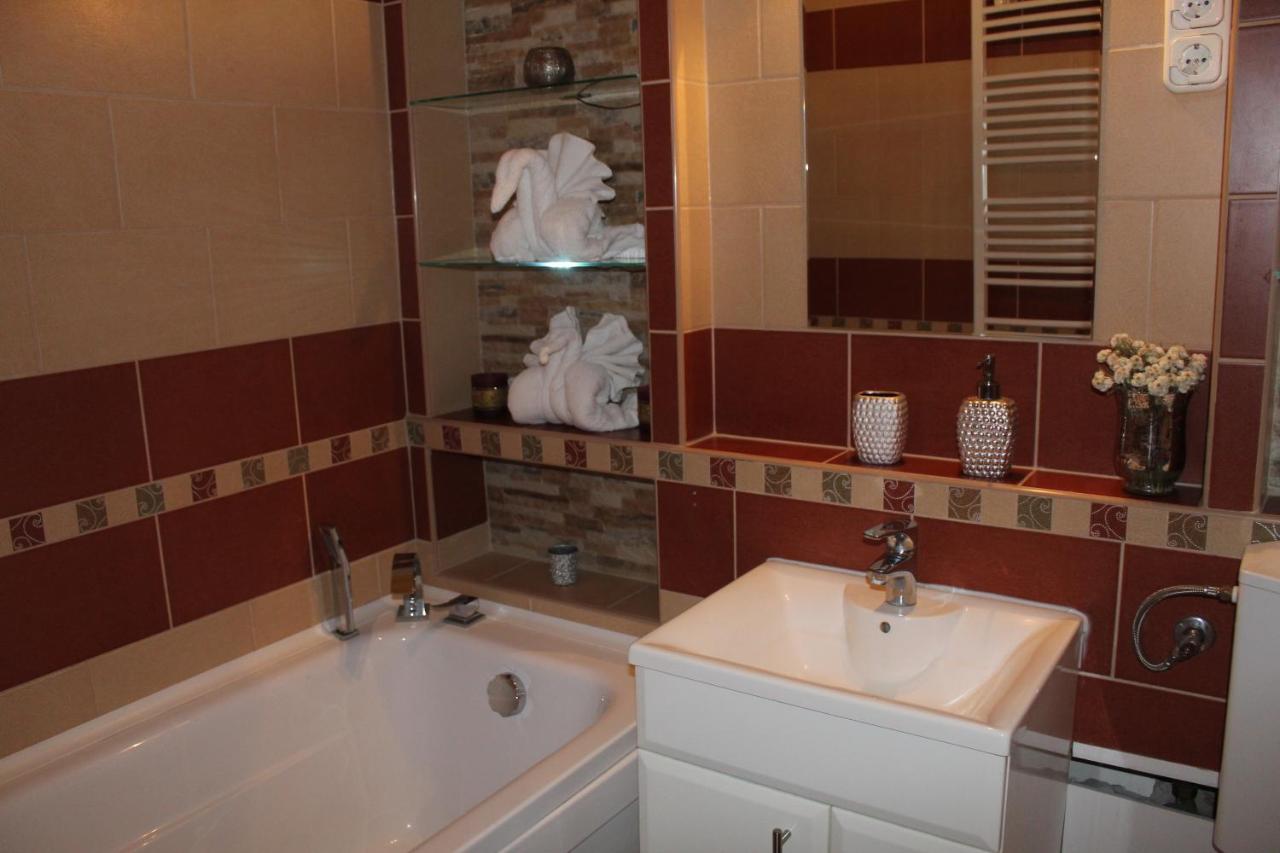 Sunny House Apartman Szeged Buitenkant foto